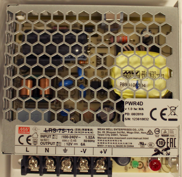 Ac-max Kit Alimentador 13.8VDC / 5.4A FERMAX