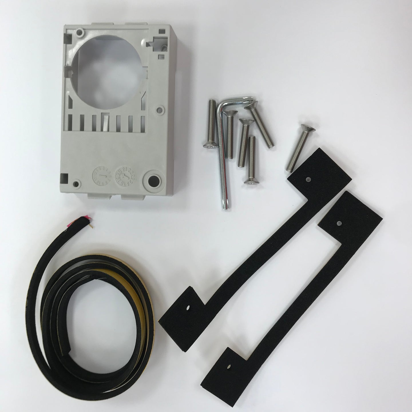 Set Accesorios Cierre Placa Marine FERMAX